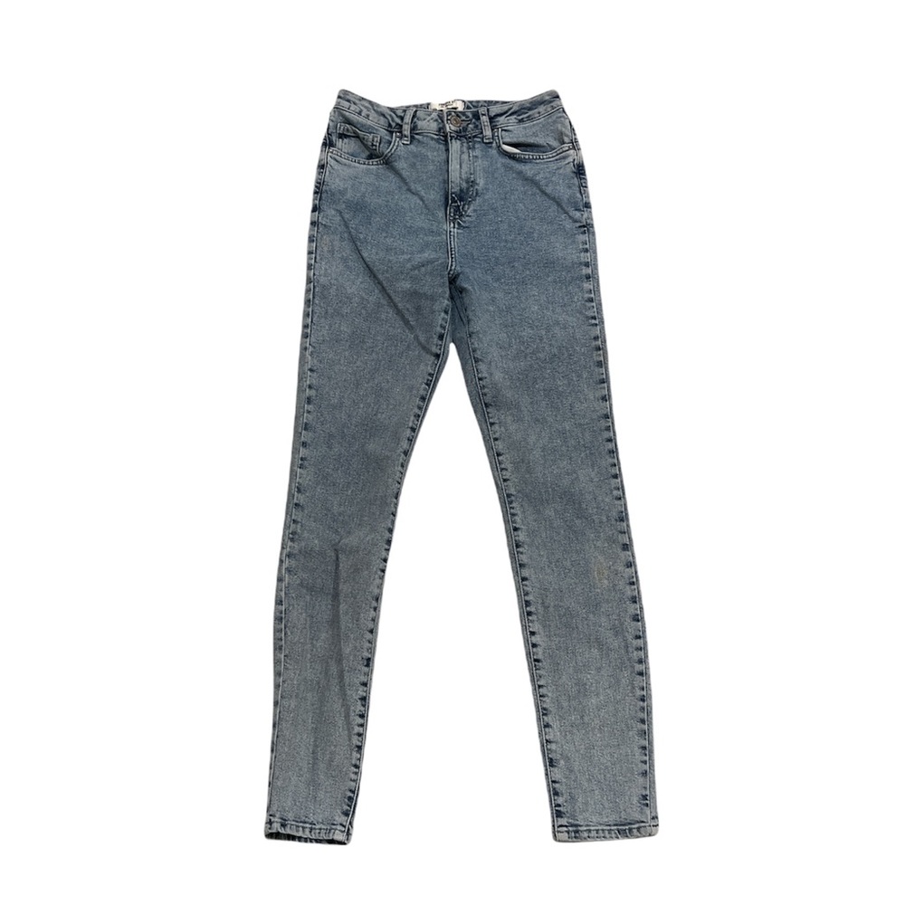 Super stretchy light washed forever 21 skinny jeans